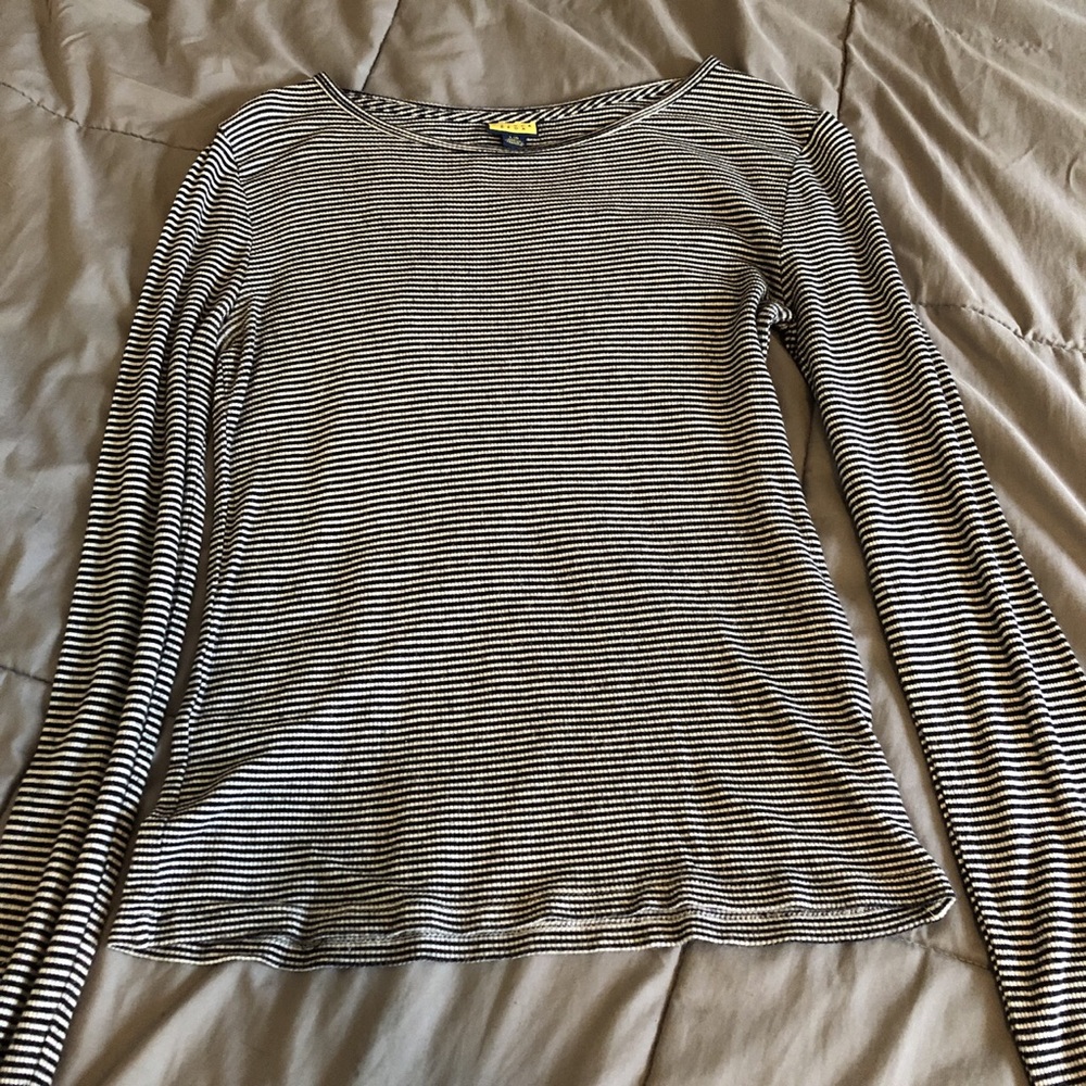 Black and white striped long sleeve shirt